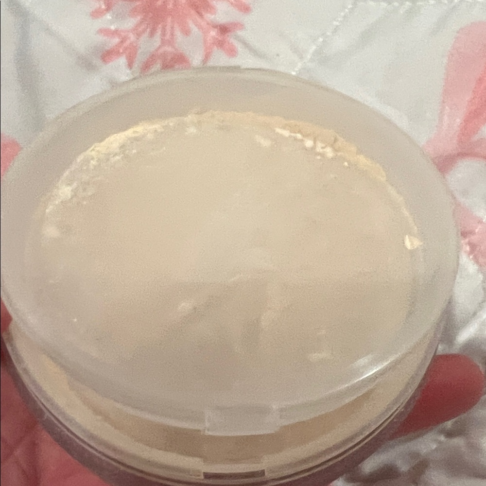 ONE/SIZE Ultimate Setting Powder - Picture 4 of 4